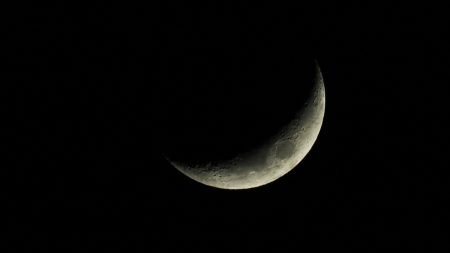 সৌদিতে চাঁদ দেখা গেছে, কাল থেকে রোজা শুরু ramadan