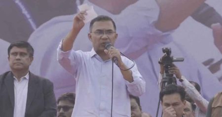 নারীদের পিছিয়ে রেখে দেশ এগিয়ে নেওয়া সম্ভব নয়: তারেক রহমান বিএনপি চেয়ারম্যান তারেক রহমান