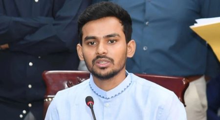 ‘সারাদেশে হামলাকারীদের বিরুদ্ধে ব্যবস্থা নিন’, বিএনপির প্রতি আসিফ মাহমুদের আহ্বান আসিফ