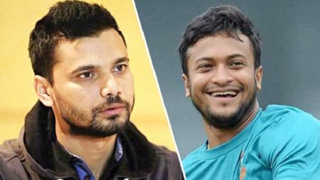 দায়িত্ব নিয়েই সাকিব-মাশরাফিকে নিয়ে যা বললেন ক্রীড়া প্রতিমন্ত্রী আমিনুল হক ক্রীড়া প্রতিমন্ত্রী আমিনুল হক