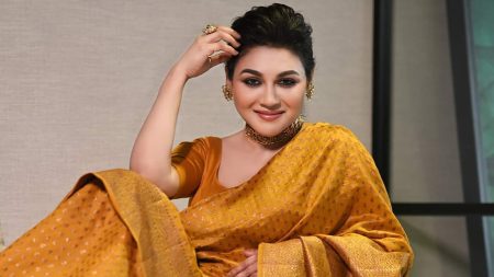 ছোট ছোট জিনিসেই বড় আনন্দ: জয়া জয়া আহসান