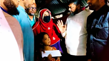 ভোট দেওয়ায় তালাকপ্রাপ্ত সেই গৃহবধূর পাশে দাঁড়াল বিএনপি তালাকপ্রাপ্ত গৃহবধূর পাশে বিএনপি