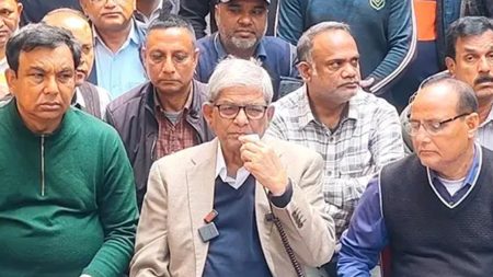 এখন পর্যন্ত নির্বাচনের পরিবেশ অনুকূলে রয়েছে: মির্জা ফখরুল পরিবেশ