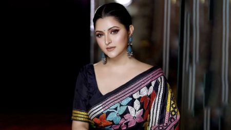 পরীমনিকে হত্যার হুমকি