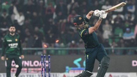 টি-টোয়েন্টিতে অস্ট্রেলিয়াকে তৃতীয়বারের মতো হোয়াইটওয়াশ করলো পাকিস্তান পাকিস্তান