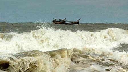 বঙ্গোপসাগরে লঘুচাপ : দুই দিন ৪ বিভাগে বজ্রসহ বৃষ্টির আভাস বঙ্গোপসাগরে লঘুচাপ