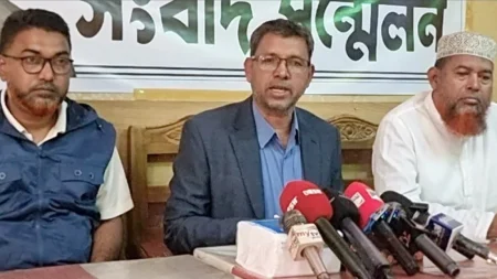পোস্টাল ব্যালেট জটিলতায় চাঁদপুর-৫ আসনে স্বতন্ত্র প্রার্থীর ভোট বর্জন ভোট বর্জনের ঘোষণা
