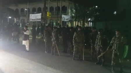 সিলেটে মধ্যরাতে তিন গ্রামের সংঘর্ষ, পুলিশসহ আহত ১৫ মধ্যরাতে তিন গ্রামের সংঘর্ষ