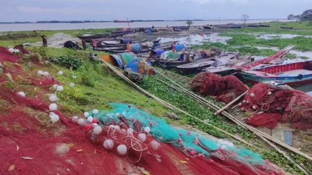 মাছ ধরা বন্ধ