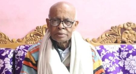 যাত্রাশিল্পের কিংবদন্তি মিলন কান্তি দে আর নেই মিলন