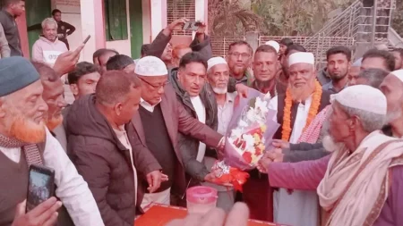 যোগদান করেছেন