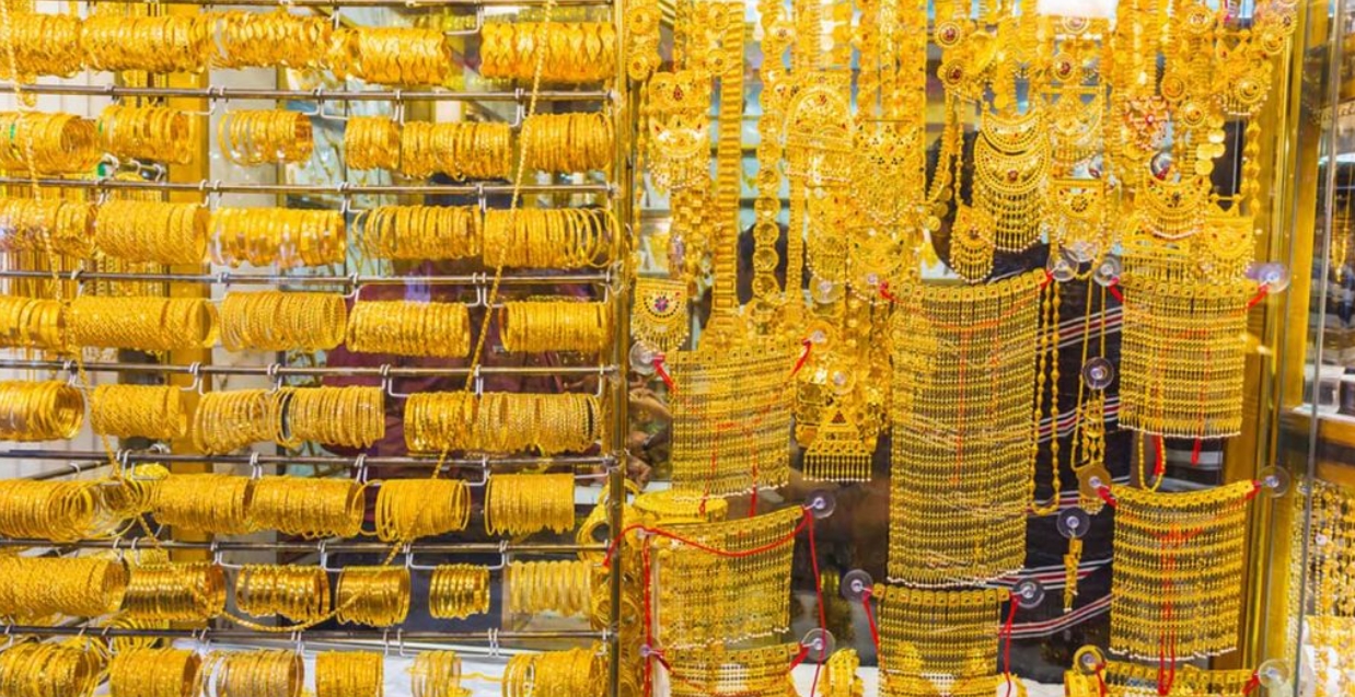 দেশের বাজারে ভরিতে ৭,৬৪০ টাকা বাড়লো সোনার দাম