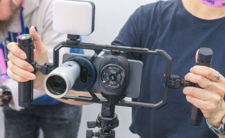 vivo X300 Ultra 400mm and 200mm teleconverter lenses