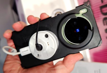 Vivo X300 Max Seen at MWC 2026 as Brand Previews AI Imaging Vivo X300 Max