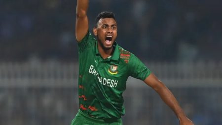 পিএসএলে প্রথমবারের মতো ডাক পেলেন শরিফুল ডাক পেলেন