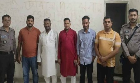 রাজধানীতে আ.লীগের ঝটিকা মিছিলে সরকারি কর্মচারীসহ ৫ জন আটক Atok