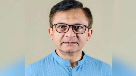 হরমুজ প্রণালী বন্ধ হলেও শঙ্কিত হওয়ার কিছু নেই : বাণিজ্যমন্ত্রী Banijjo