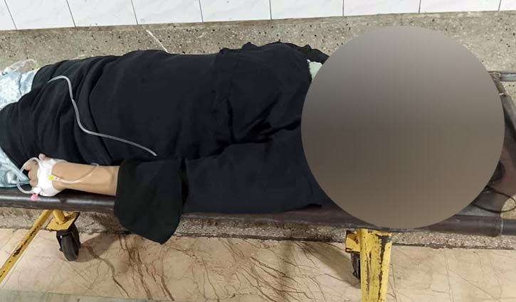 ছিনতাইকারীর টানে রিকশা থেকে পরে প্রাণ গেল নারীর