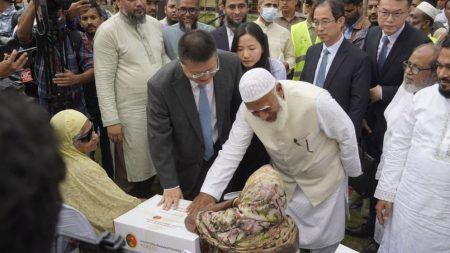 ‘চীনের উপহার জামাতের নামে বিলি’