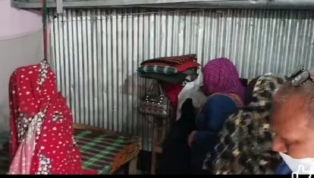 পোশাক কর্মী