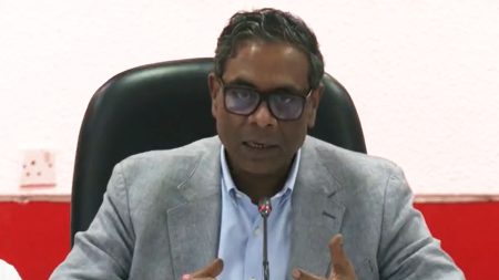 স্বাস্থ্য প্রতিমন্ত্রী