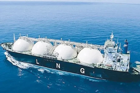 তিন কার্গো এলএনজি কিনবে সরকার LNG