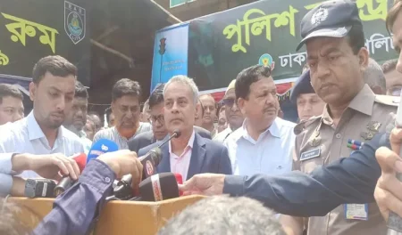 সেতুমন্ত্রী