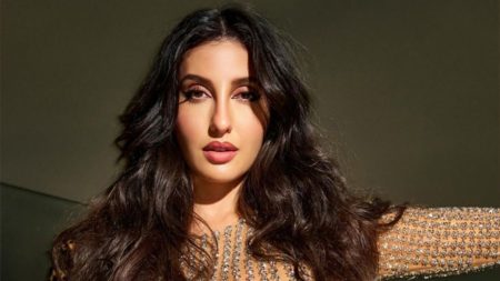 নোরা