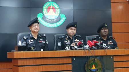 ফের অপরাধমূলক কর্মকাণ্ডে জড়িয়ে পড়ছে চরমপন্থিরা : র্যাব র্যাব
