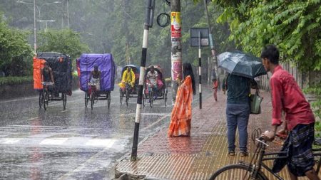 হালকা বৃষ্টির সম্ভাবনা