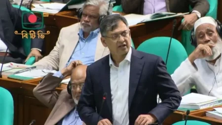 বিরোধী দল অসাংবিধানিকভাবে সংস্কার পরিষদের শপথ নিয়েছে : স্বরাষ্ট্রমন্ত্রী স্বরাষ্ট্রমন্ত্রী