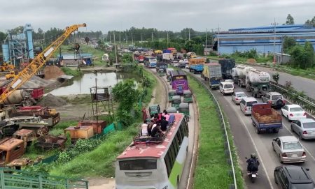 ঈদযাত্রা নিরাপদ করতে যে পরামর্শ দিলো পুলিশ ঈদযাত্রা