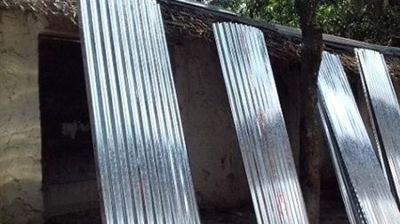 সরকারি ঢেউটিন পেতে একই ছবি দিয়ে গণহারে আবেদন, প্রশাসন বিপাকে সরকারি ঢেউটিন