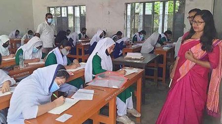 শিক্ষকদের ঈদ বোনাস
