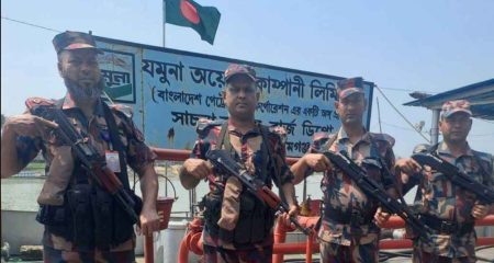 জ্বালানি তেলের বিভিন্ন ডিপোতে বিজিবি মোতায়েন জ্বালানি তেল