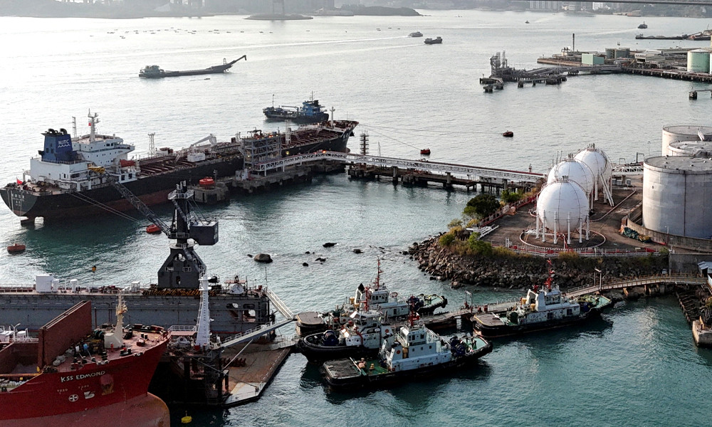 জ্বালানিতে বড় স্বস্তি, বাজারে আসছে ১৭ কোটি ব্যারেল ইরানি তেল জ্বালানিতে বড় স্বস্তি, বাজারে আসছে ১৭ কোটি ব্যারেল ইরানি তেল