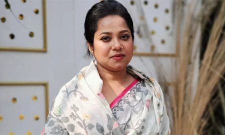 ড্রাইভারের সঙ্গে পরকীয়ার অভিযোগে মুখ খুললেন ডলি সায়ন্তনী রবি চৌধুরী ডলি সায়ন্তনী