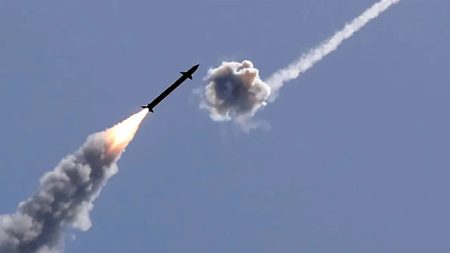 ক্ষেপণাস্ত্র