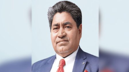 পরিচালক হামিদ