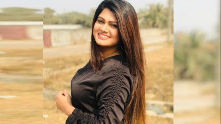 নায়িকা মৌমিতা মৌর
