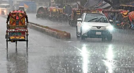 বৃষ্টির পূর্বাভাসে যা জানাল আবহাওয়া অফিস বৃষ্টি