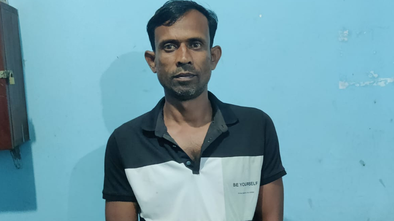 অস্ত্রধারী