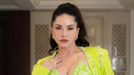 Sunny Video Shows Sunny Leone Proudly Sharing Daughter’s Invention at Mumbai Home sunny video