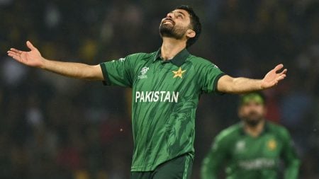 sunrisers leeds sign abrar ahmed