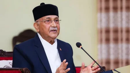 নির্বাচনী লড়াইয়ে ফিরছেন