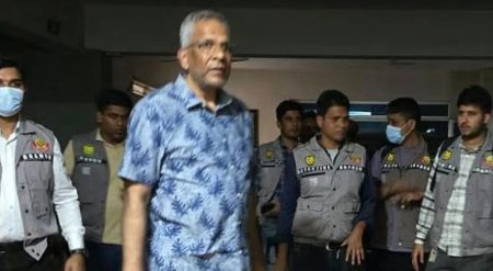 মিরপুর ডিওএইচএস থেকে আটক সাবেক ডিজিএফআই প্রধান শেখ মামুন খালেদ খালেদ