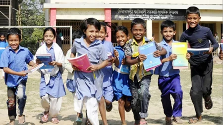 সব শিক্ষাপ্রতিষ্ঠান খুলল আজ, মানতে হবে নতুন নির্দেশনা নতুন নির্দেশনা