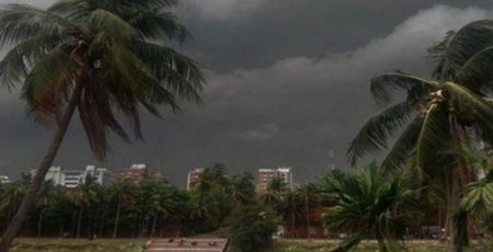 ১৫ জেলায় ঝড়ের পূর্বাভাস, ৫ দিন ধরে বৃষ্টির সম্ভাবনা ঝড়