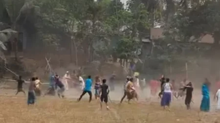 ব্রাহ্মণবাড়িয়ায় বিড়ির ধোঁয়াকে কেন্দ্র করে দু’পক্ষের সংঘর্ষ, আহত ৭ দু’পক্ষের সংঘর্ষ