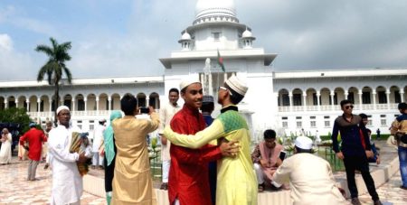 ঈদের নামাজ কিভাবে পড়বেন: দুই রাকাতের সম্পূর্ণ নির্দেশনা নামাজ